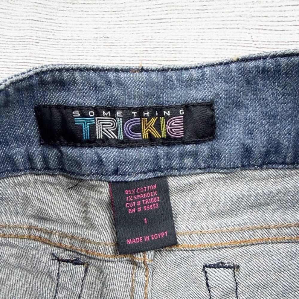 Something Trickie Girls Denim Bermuda Shorts Size 1 Jean Shorts Stretch NWT - Picture 2 of 3